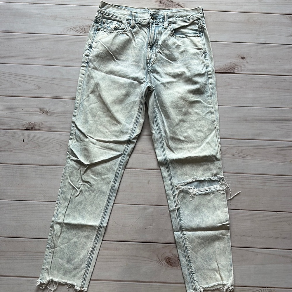 American eagle mom jeans size 4